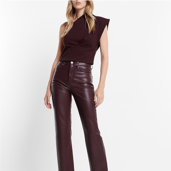 NWT EXPRESS Structured One Shoulder Ponte Cropped Top - Picture 4 of 6